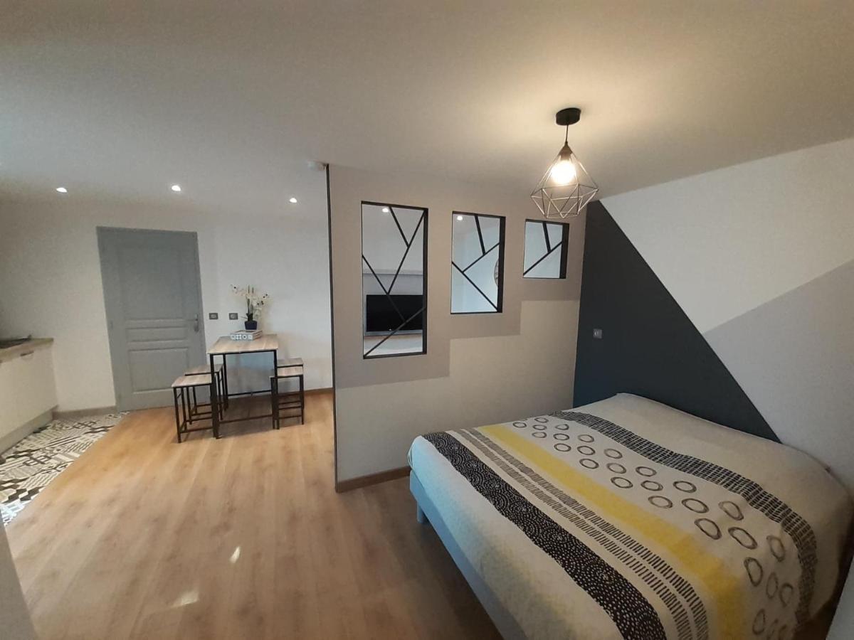Studio Le Menascle Saint-Georges-de-Luzençon Εξωτερικό φωτογραφία